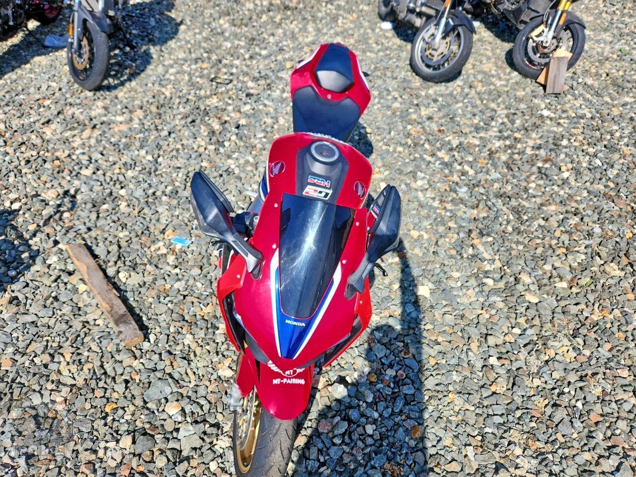 2019 HONDA CBR1000 — фото 5