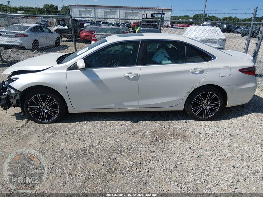 2016 TOYOTA CAMRY SE — фото 14