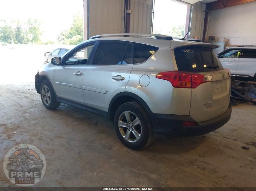 2015 TOYOTA RAV4 XLE — фото 3
