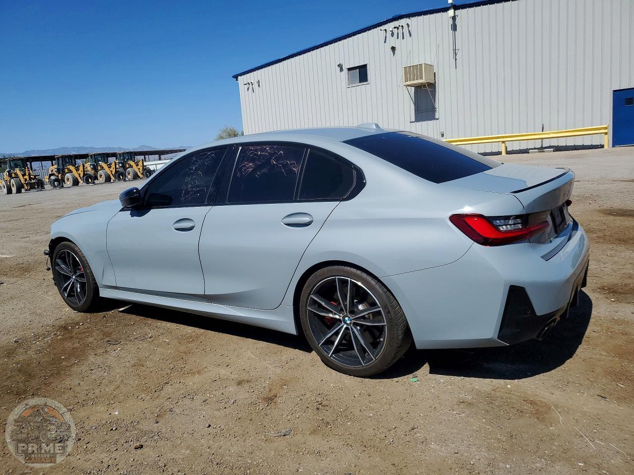 2024 BMW 3 SERIES — фото 2