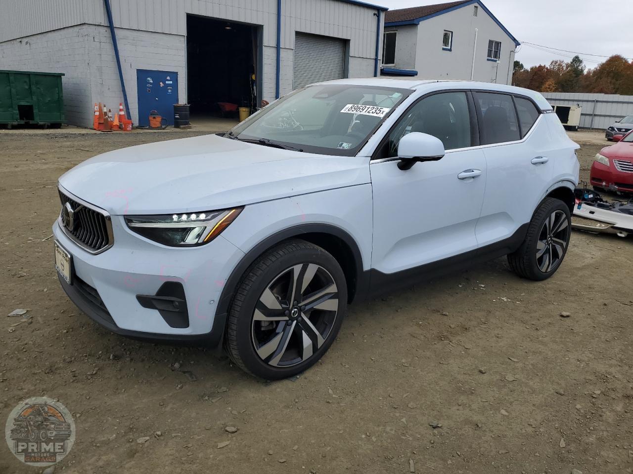 2024 VOLVO XC40 — фото 1