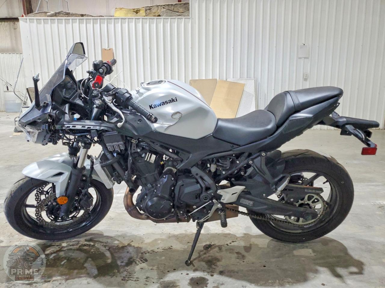 2026 KAWASAKI EX650 — фото 2
