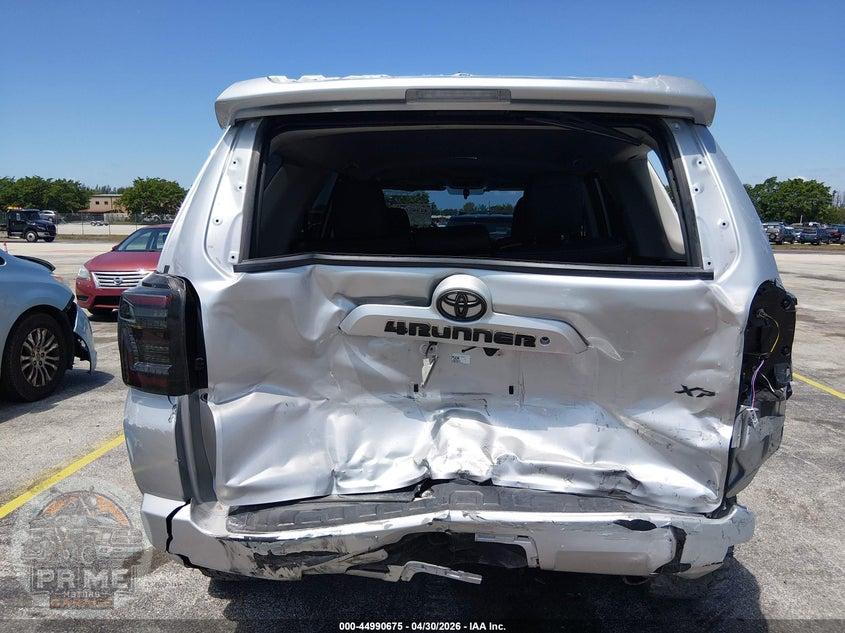 2018 TOYOTA 4RUNNER SR5 — фото 16