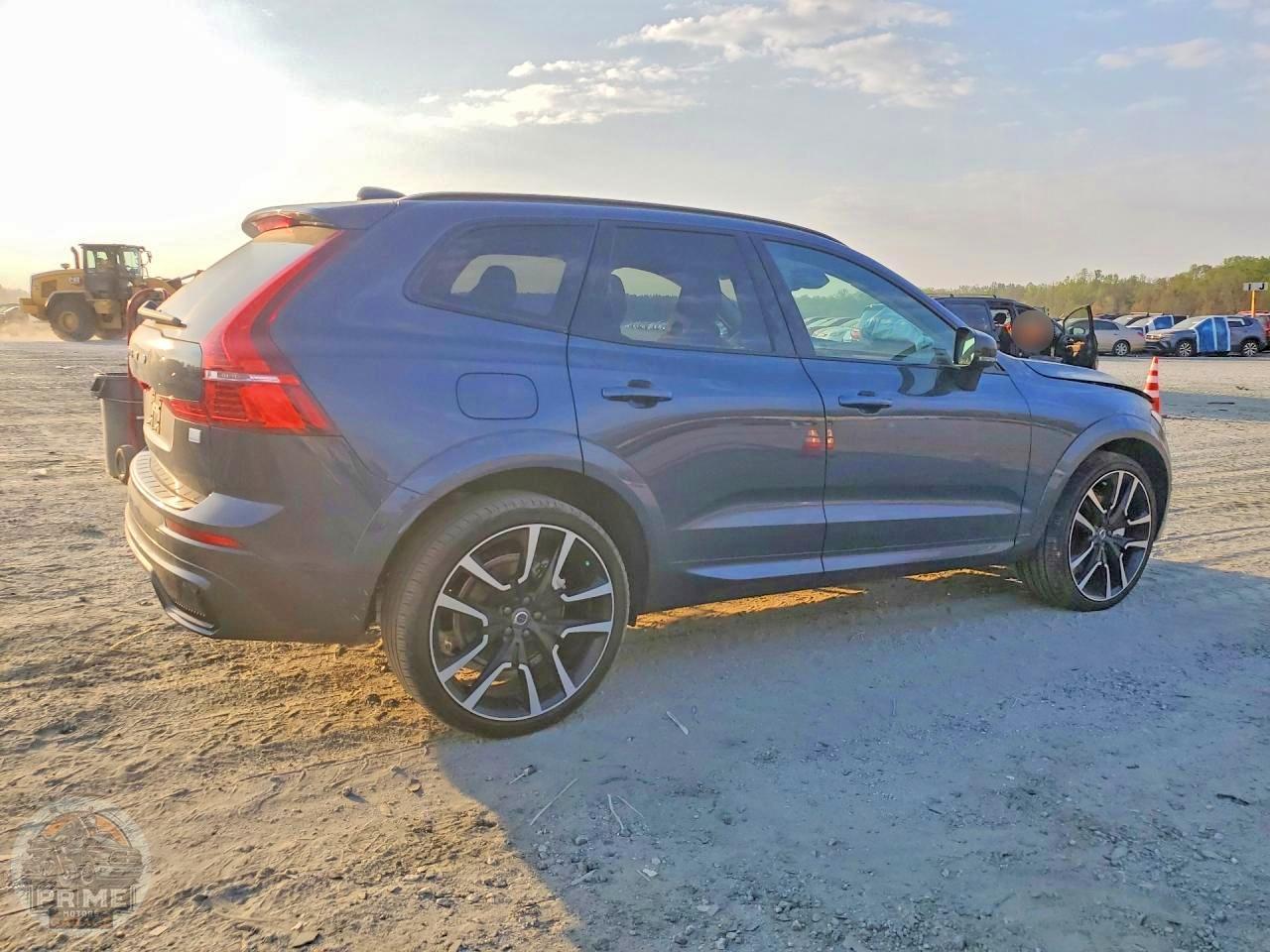 2024 VOLVO XC60 — фото 3
