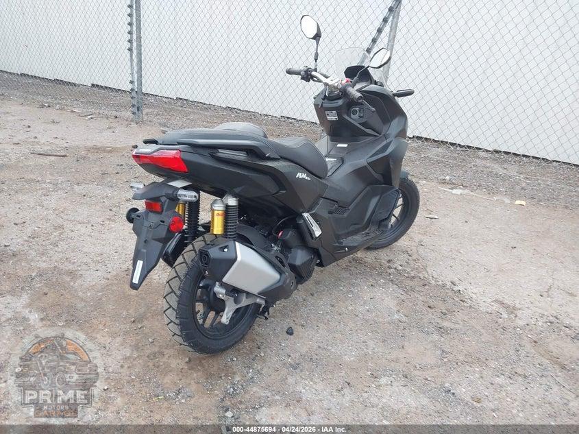 2025 HONDA ADV160 A — фото 4