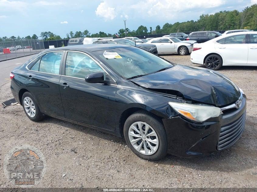 2016 TOYOTA CAMRY LE — фото 1