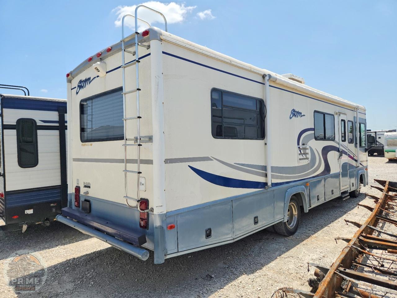 2000 WORKHORSE MOTORHOME — фото 11