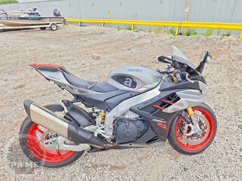 2024 APRILIA RSV4 — фото 1