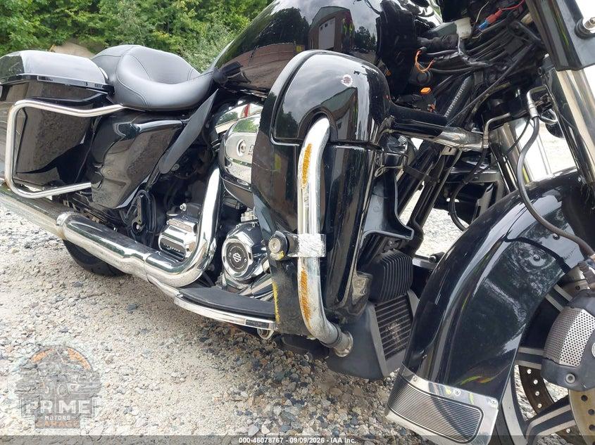 2017 HARLEY-DAVIDSON FLHP (POLICE ROAD KING) POLICE ROAD KING — фото 17