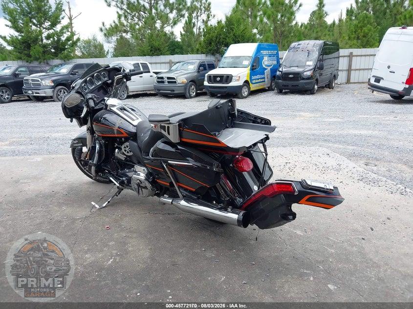2022 HARLEY-DAVIDSON FLHTK (ULTRA LIMITED) — фото 3