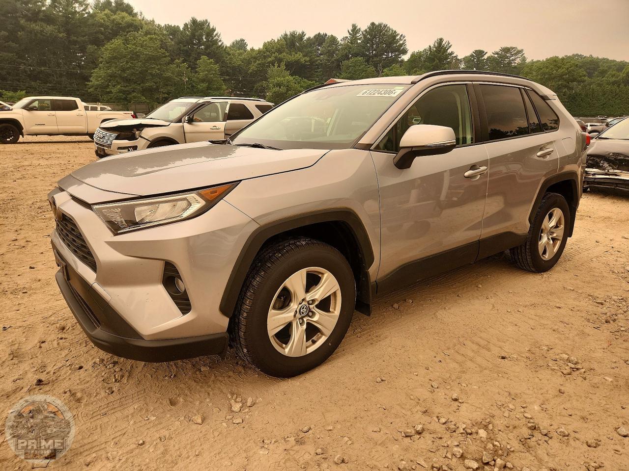 2020 TOYOTA RAV4 — фото 1
