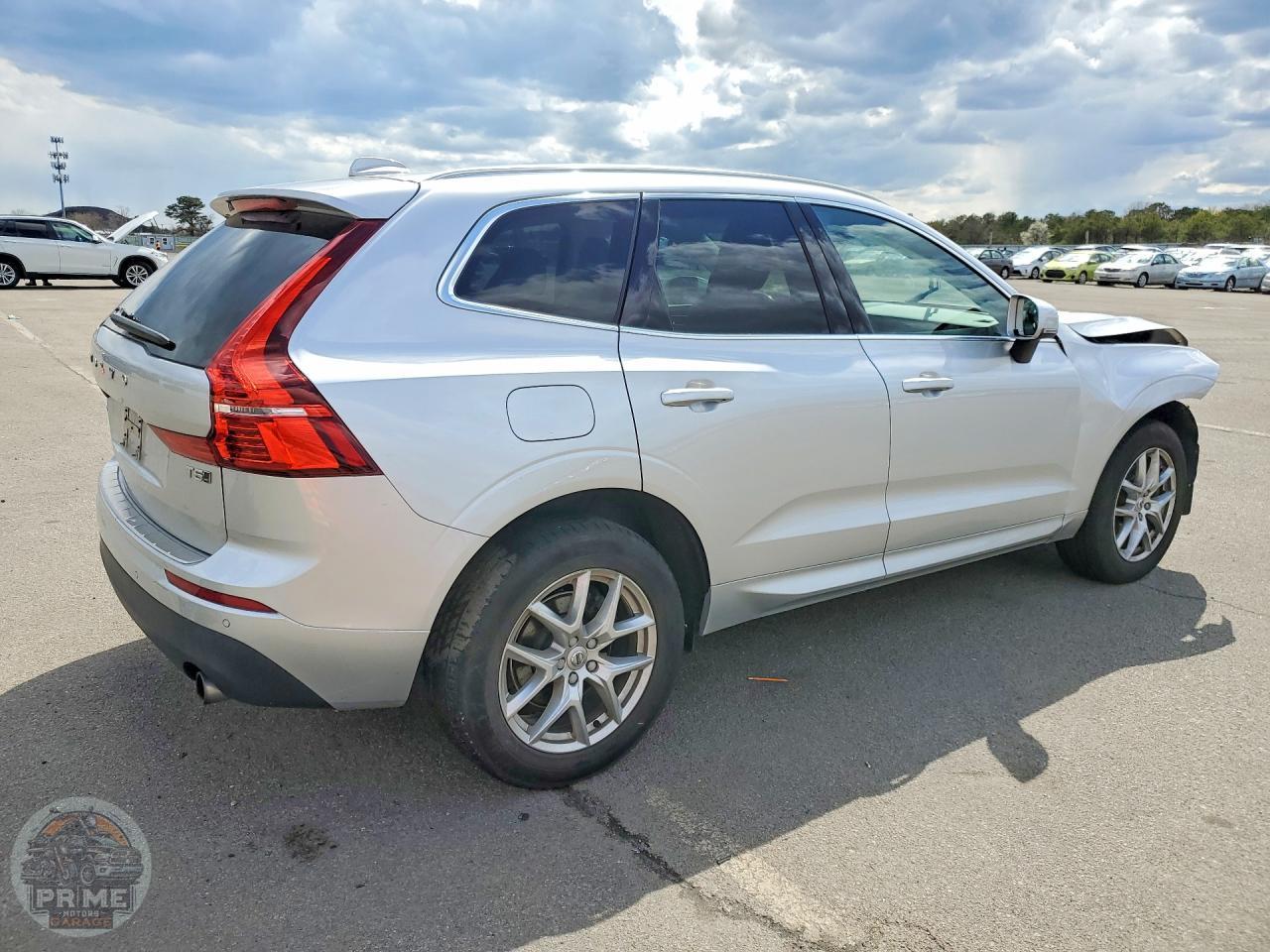 2020 VOLVO XC60 — фото 3