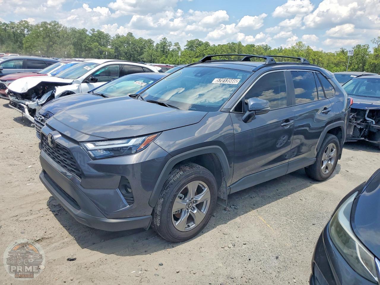 2025 TOYOTA RAV4 — фото 2