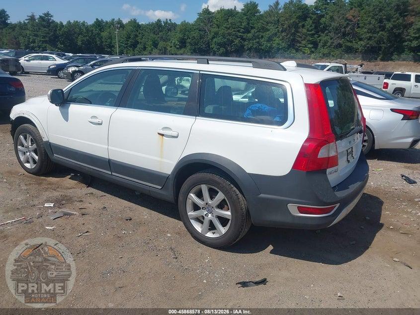 2011 VOLVO XC70 3.2L — фото 3