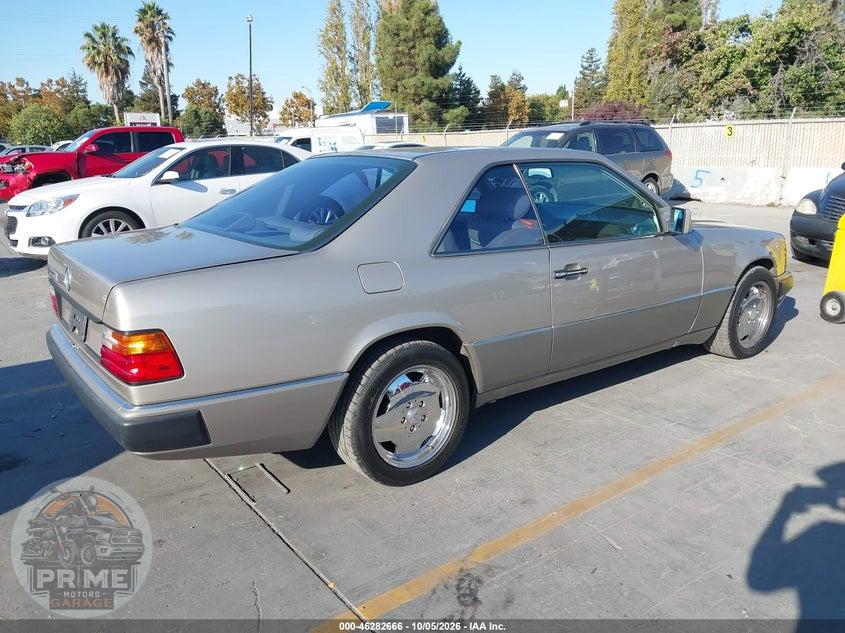 1990 MERCEDES-BENZ 300 CE — фото 4