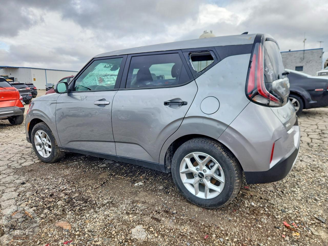 2025 KIA SOUL — фото 2