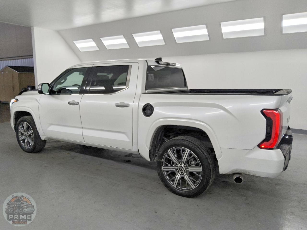 2023 TOYOTA TUNDRA — фото 2