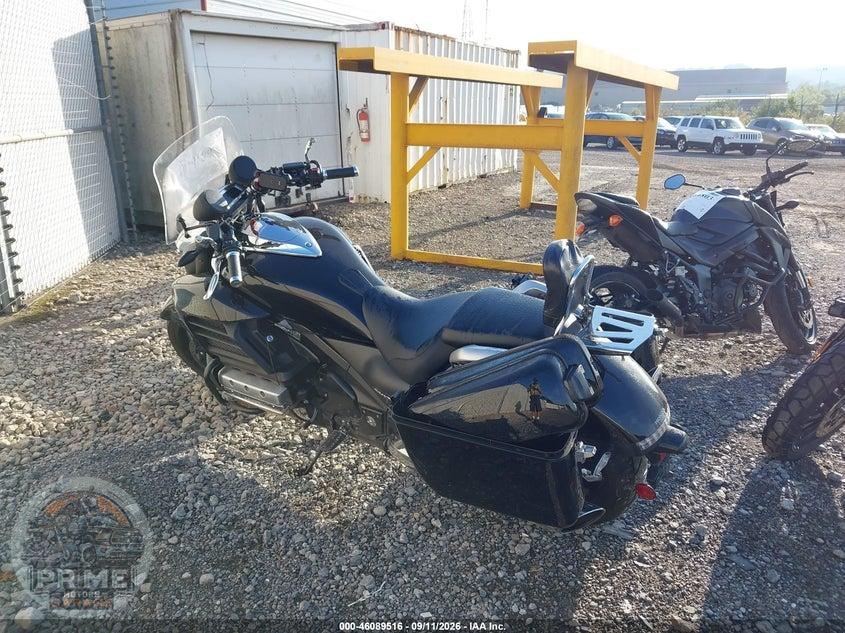 2014 HONDA GL1800 C — фото 3