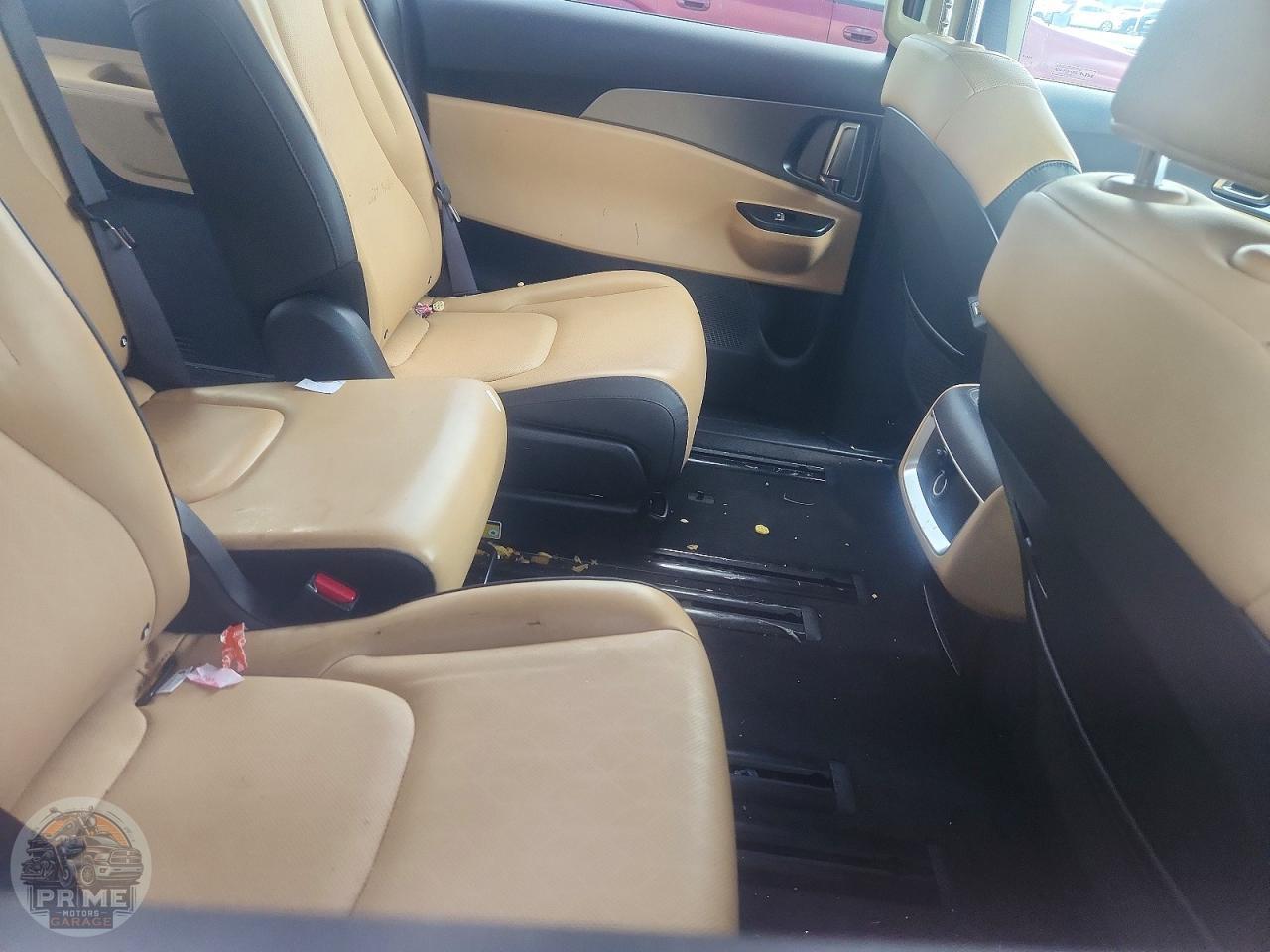 2023 KIA CARNIVAL — фото 11