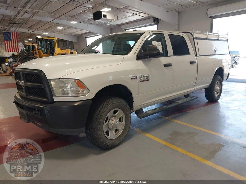 2018 RAM 3500 TRADESMAN  4X4 8' BOX — фото 2