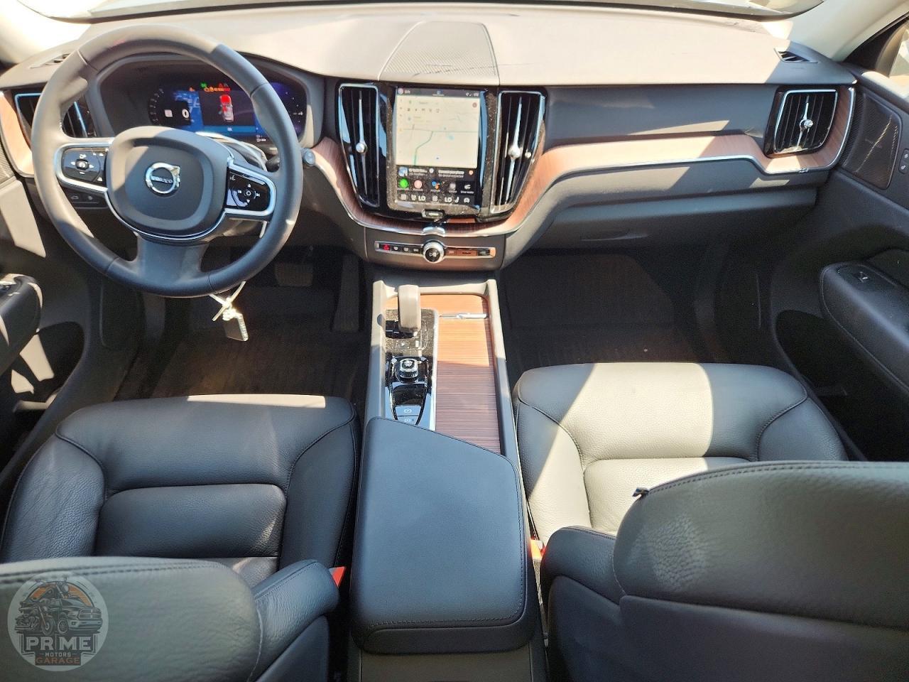 2024 VOLVO XC60 — фото 8