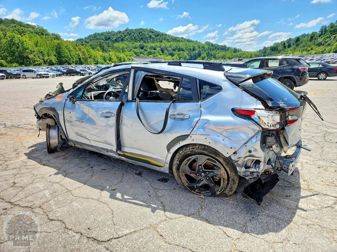 2025 SUBARU CROSSTREK — фото 2