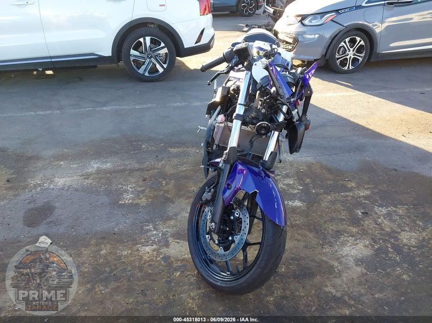2018 YAMAHA YZFR3 A — фото 5