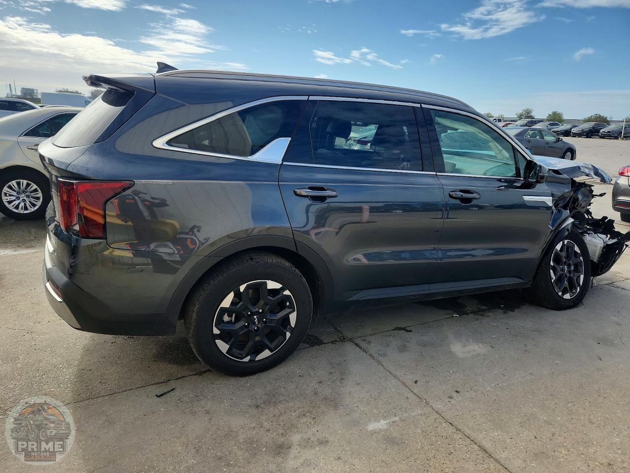 2024 KIA SORENTO — фото 3