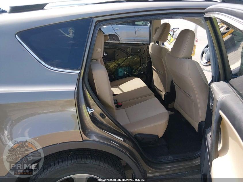 2015 TOYOTA RAV4 XLE — фото 8