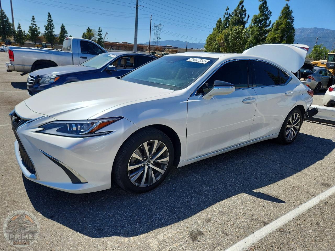 2020 LEXUS ES — фото 1