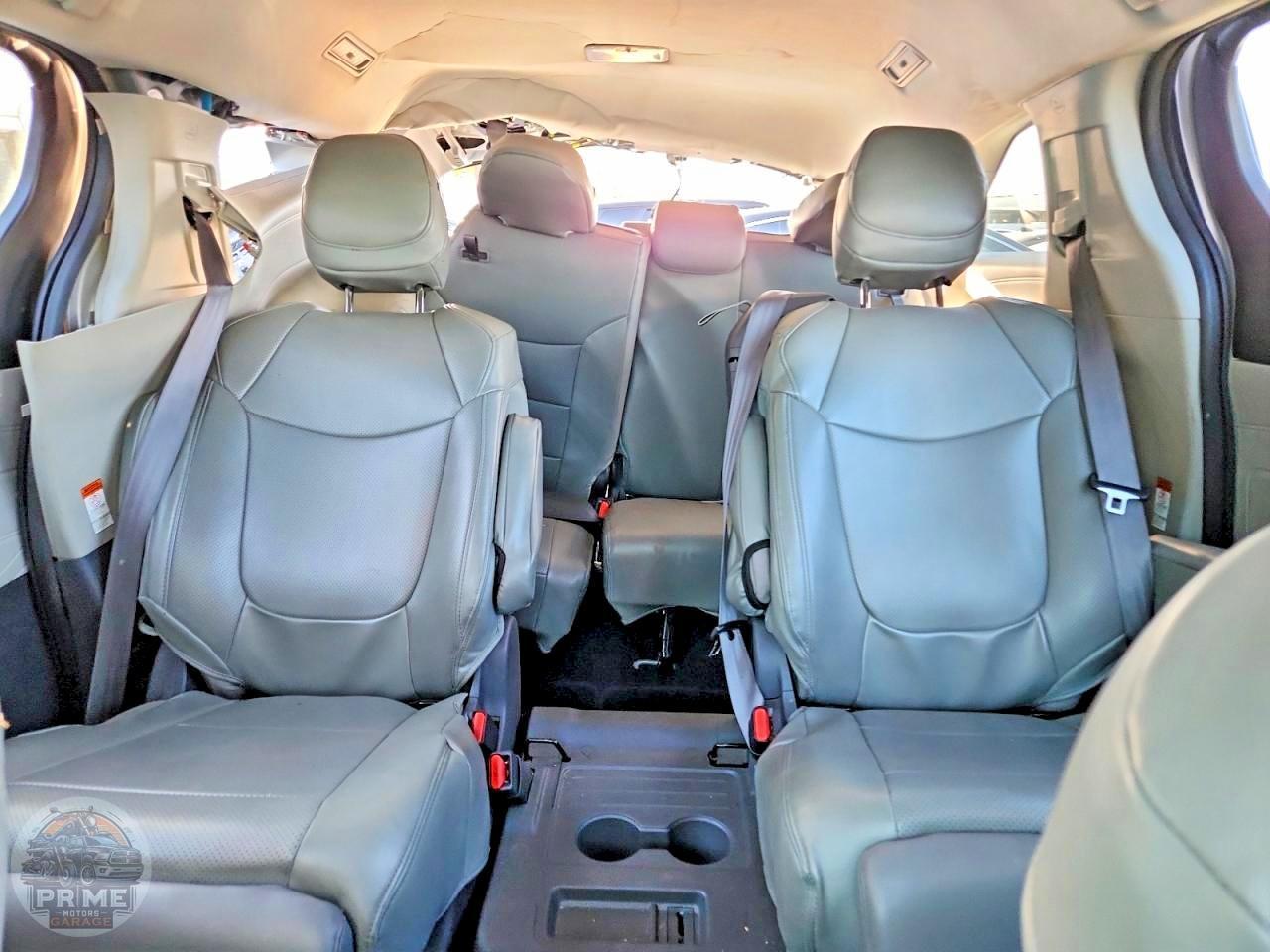 2021 TOYOTA SIENNA — фото 10