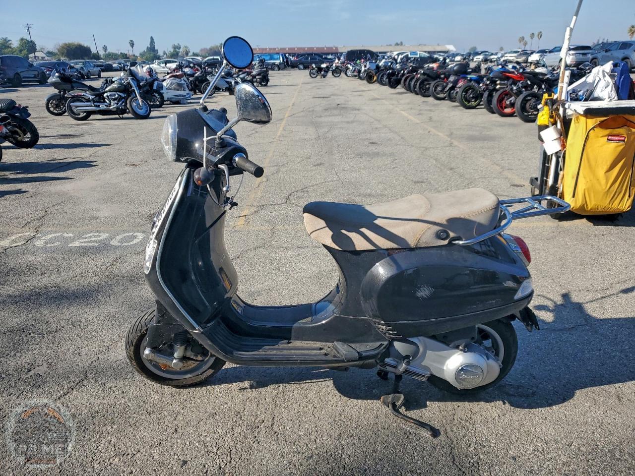 2010 VESPA LX — фото 3