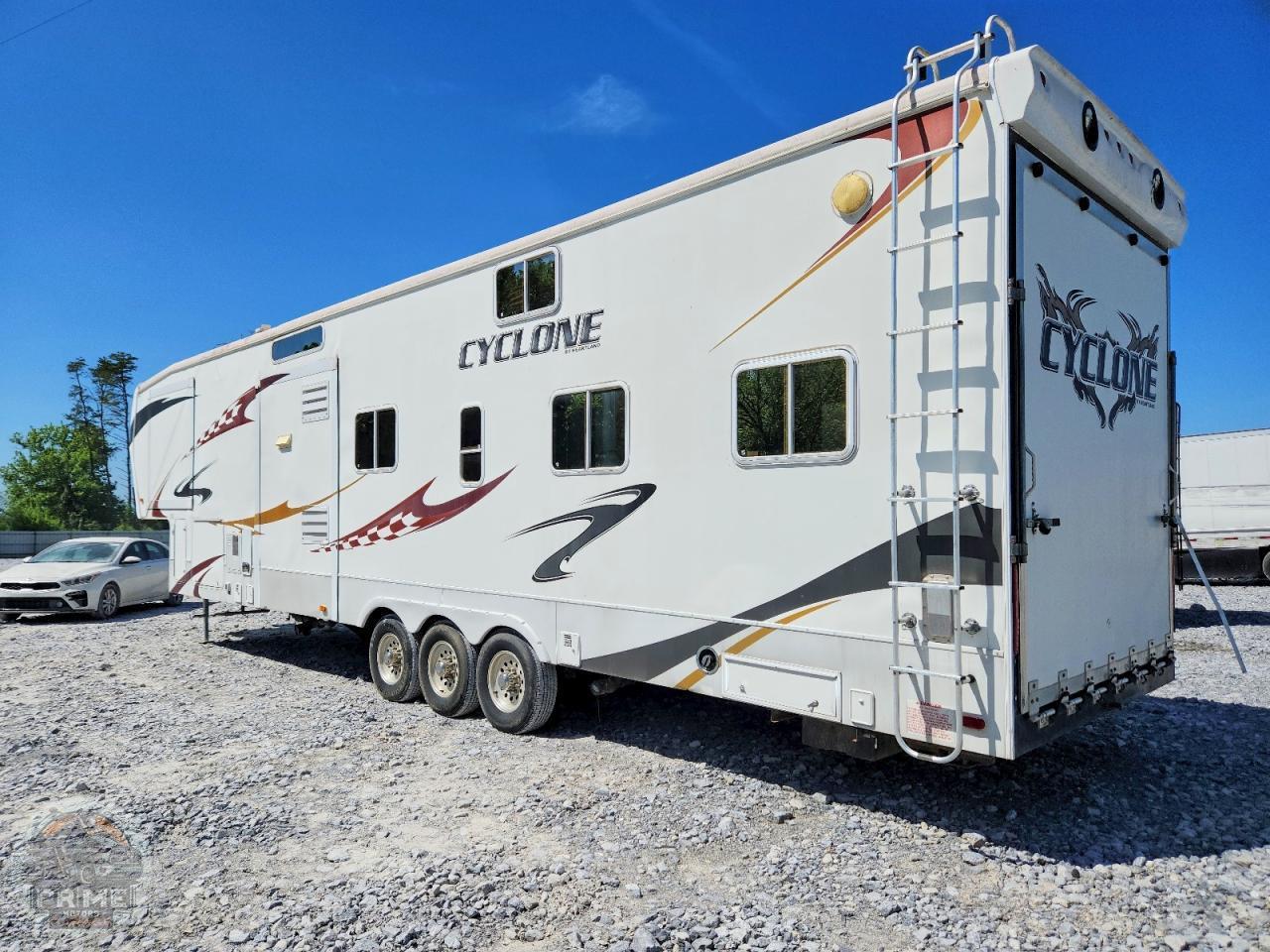 2009 HEARTLAND RV CYCLONE — фото 3