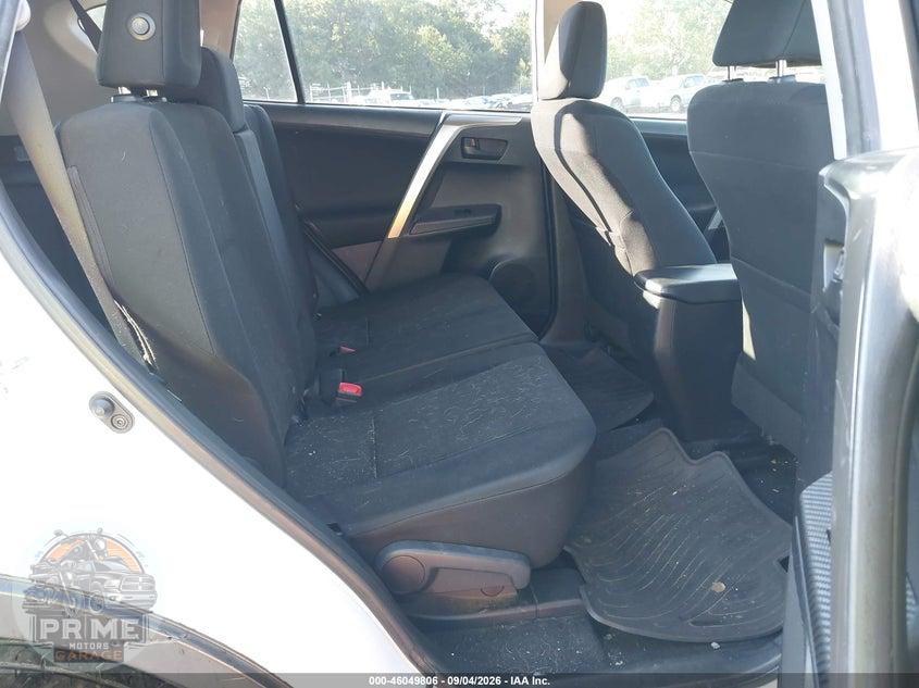 2015 TOYOTA RAV4 LE — фото 8