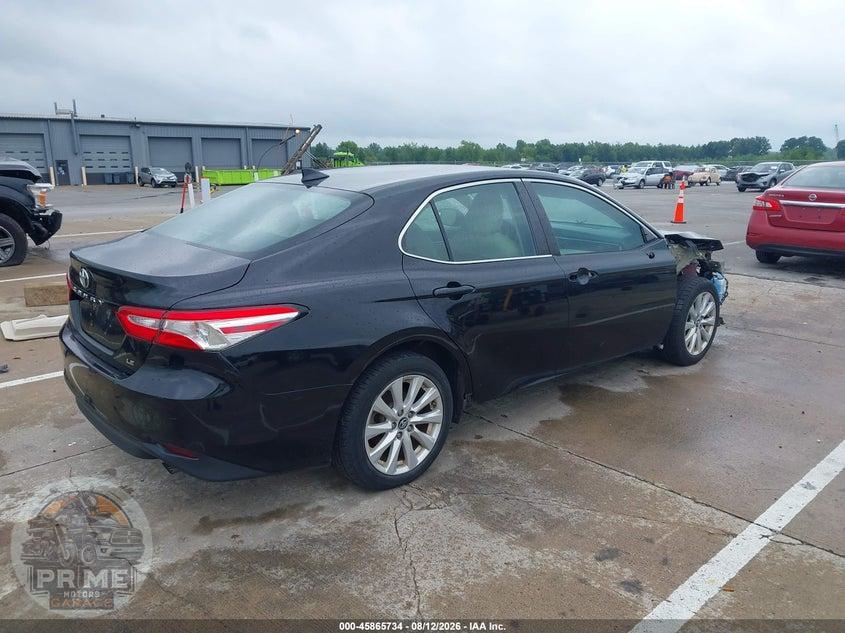 2019 TOYOTA CAMRY LE — фото 4