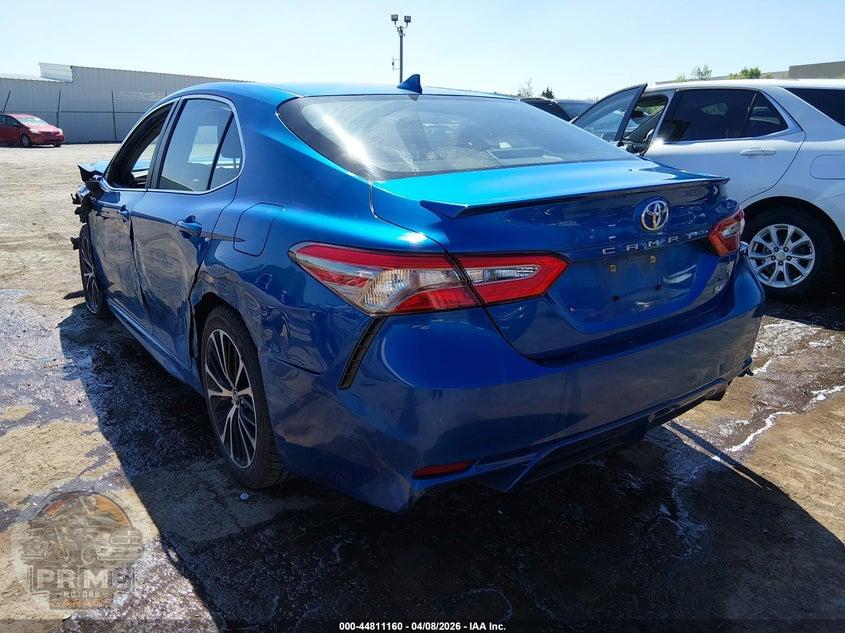 2019 TOYOTA CAMRY SE — фото 3