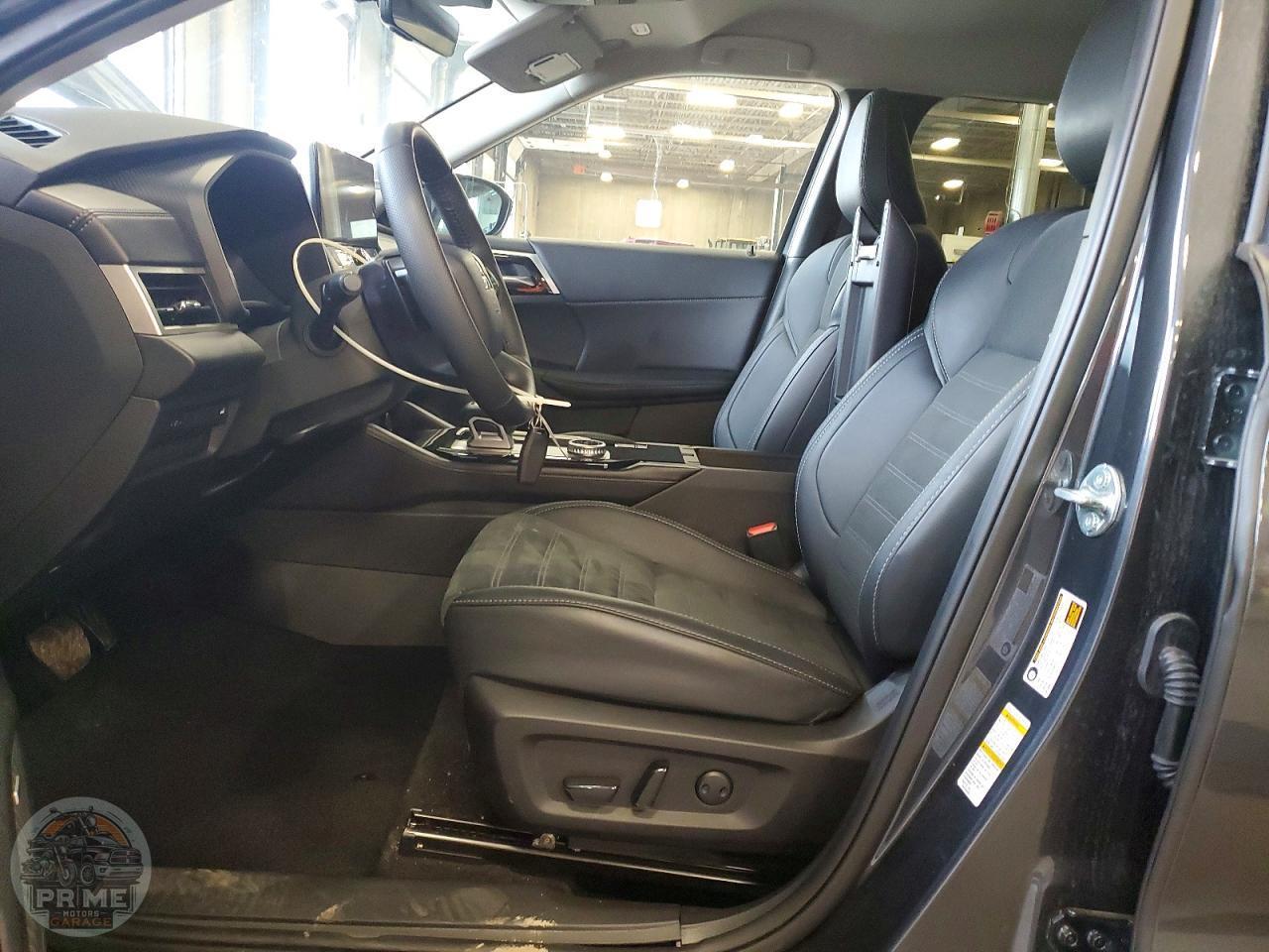 2025 MITSUBISHI OUTLANDER — фото 20