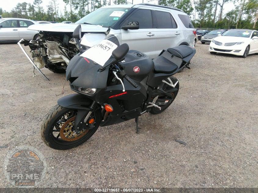 2019 HONDA CBR600 RA — фото 2