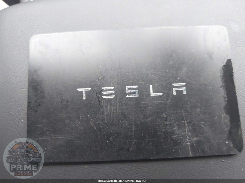 2024 TESLA MODEL Y LONG RANGE DUAL MOTOR ALL-WHEEL DRIVE — фото 11