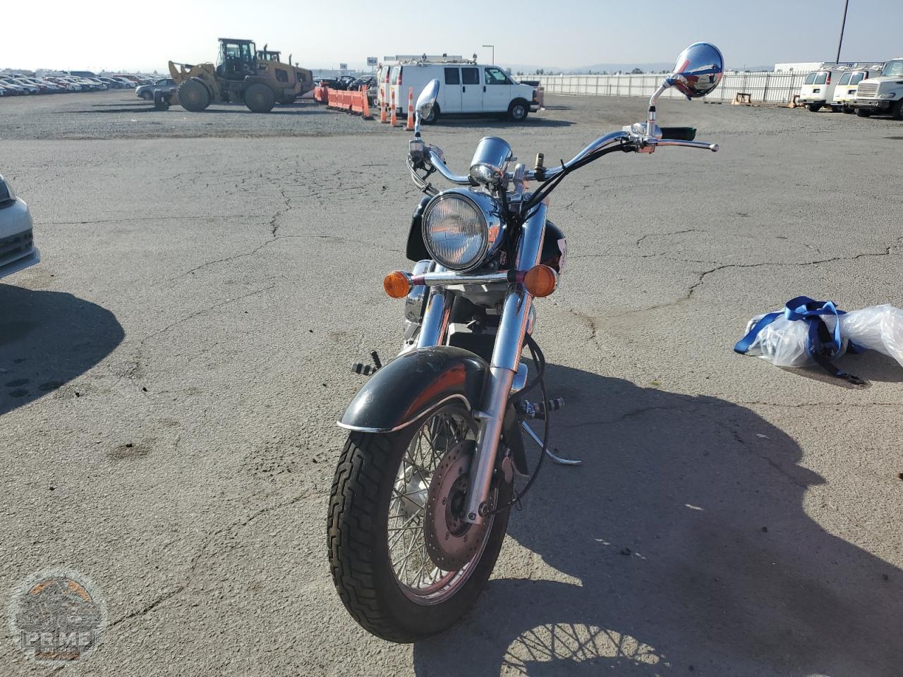 1998 HONDA VT750 — фото 2