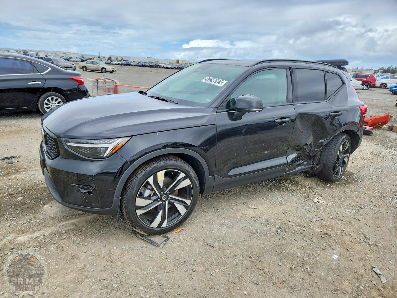 2024 VOLVO XC40 — фото 1