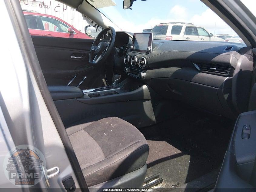 2022 NISSAN SENTRA SV XTRONIC CVT — фото 5