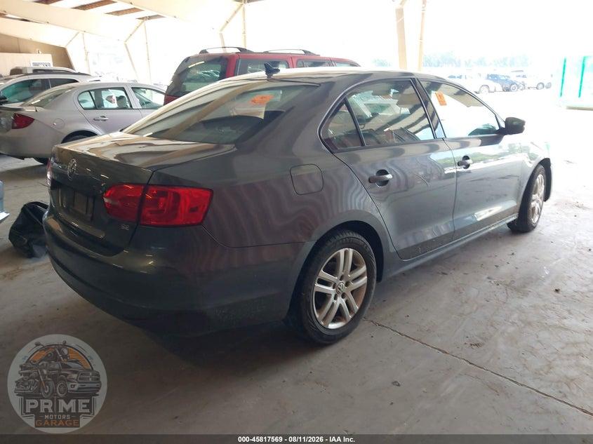 2014 VOLKSWAGEN JETTA 1.8T SE — фото 4