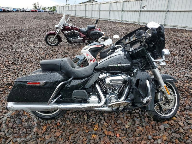 2021 HARLEY-DAVIDSON ULTRA
