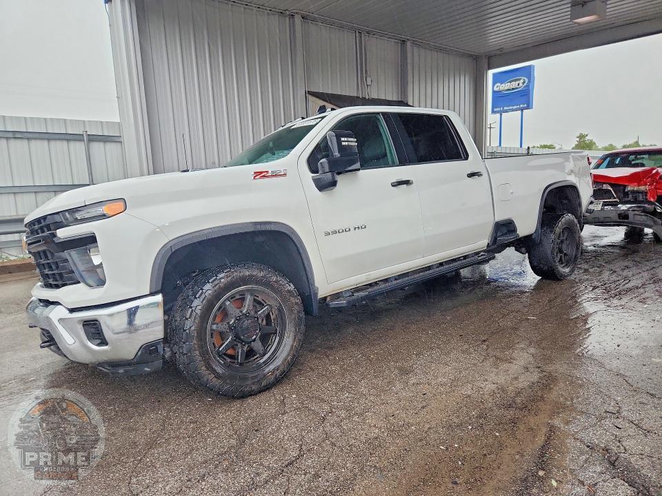 2024 CHEVROLET SILVERADO