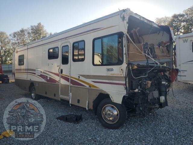 2002 FORD MOTORHOME