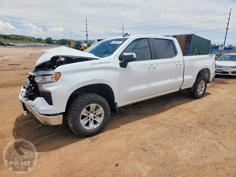 2025 CHEVROLET SILVERADO