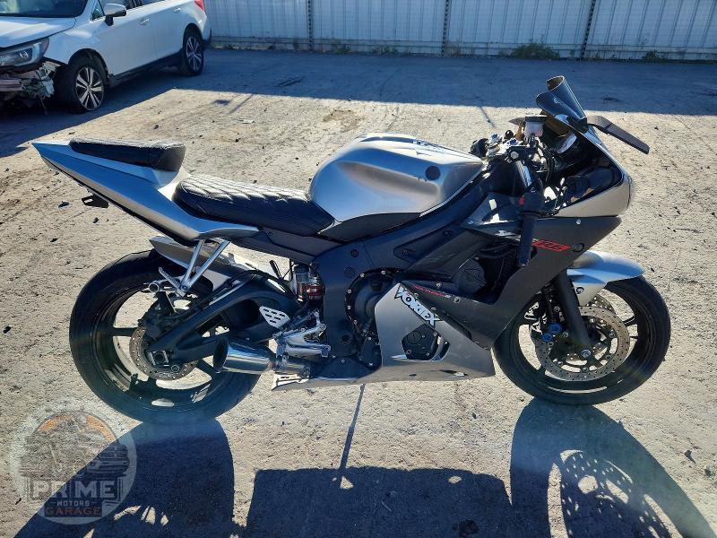 2003 YAMAHA YZFR6