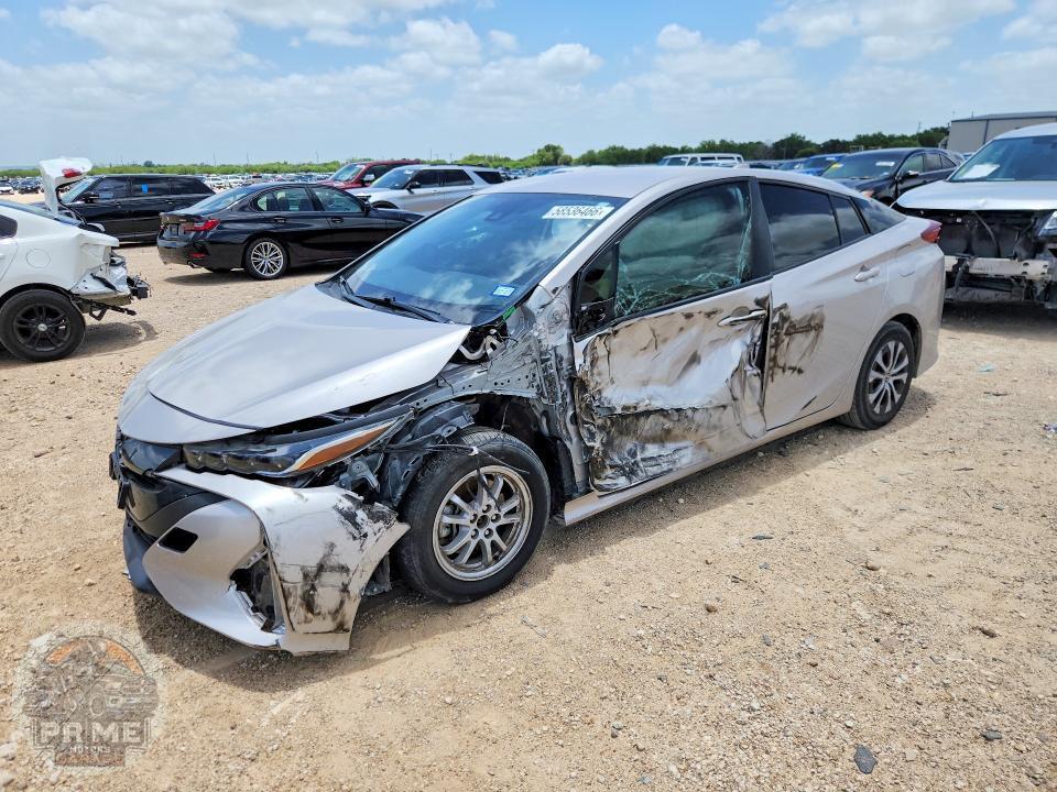 2022 TOYOTA PRIUS