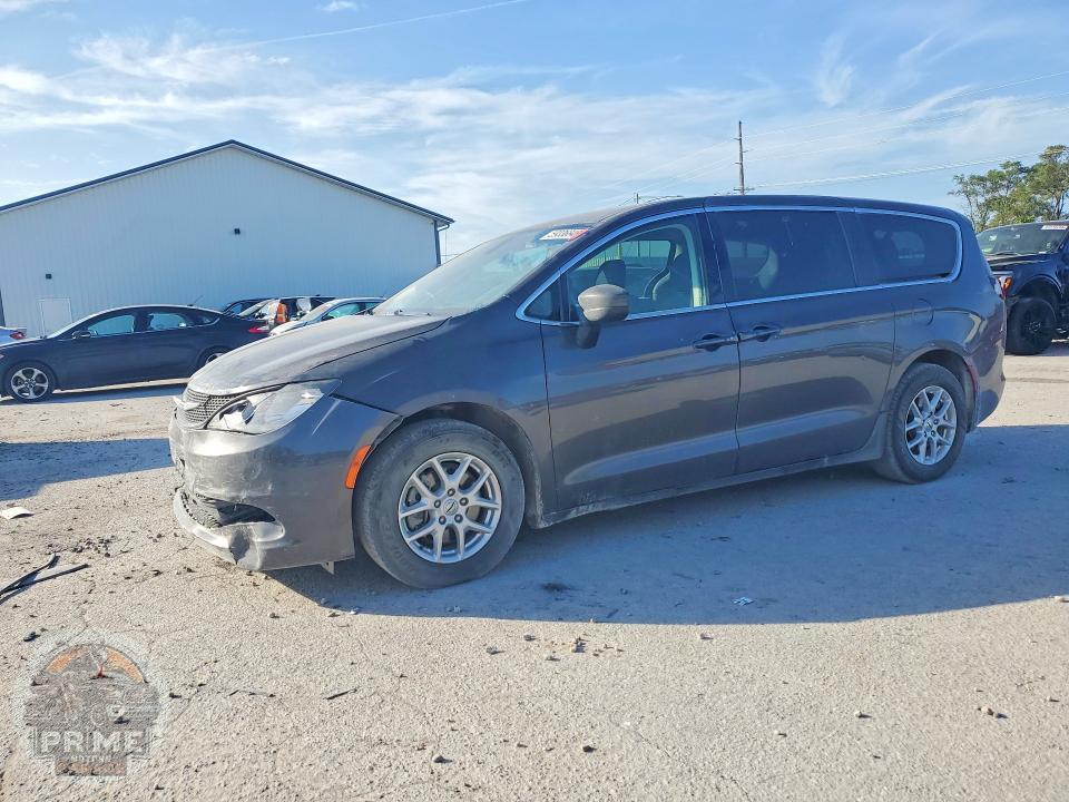 2022 CHRYSLER VOYAGER